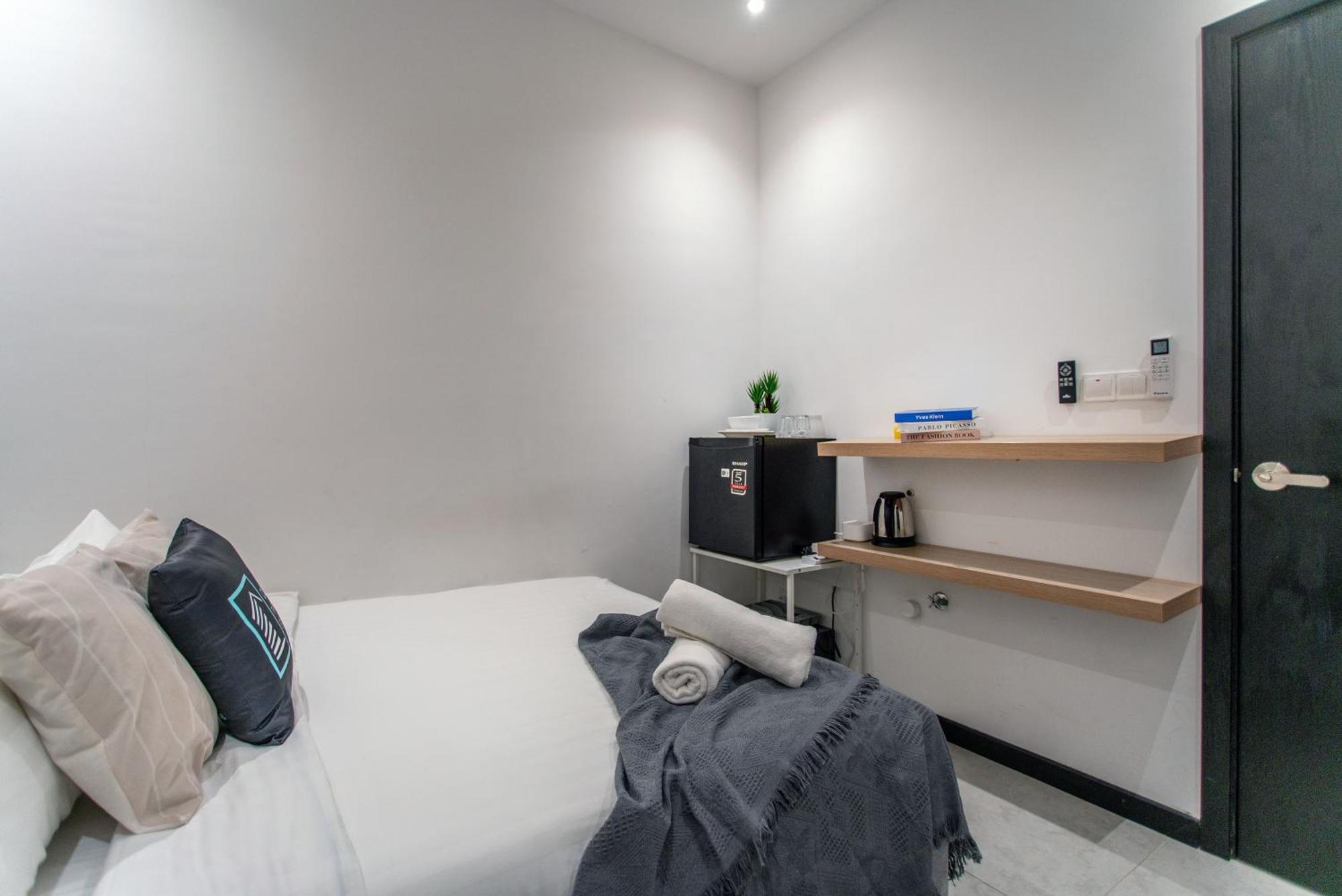 Neu Ampang Near Lrt Jelatek Pangsapuri *