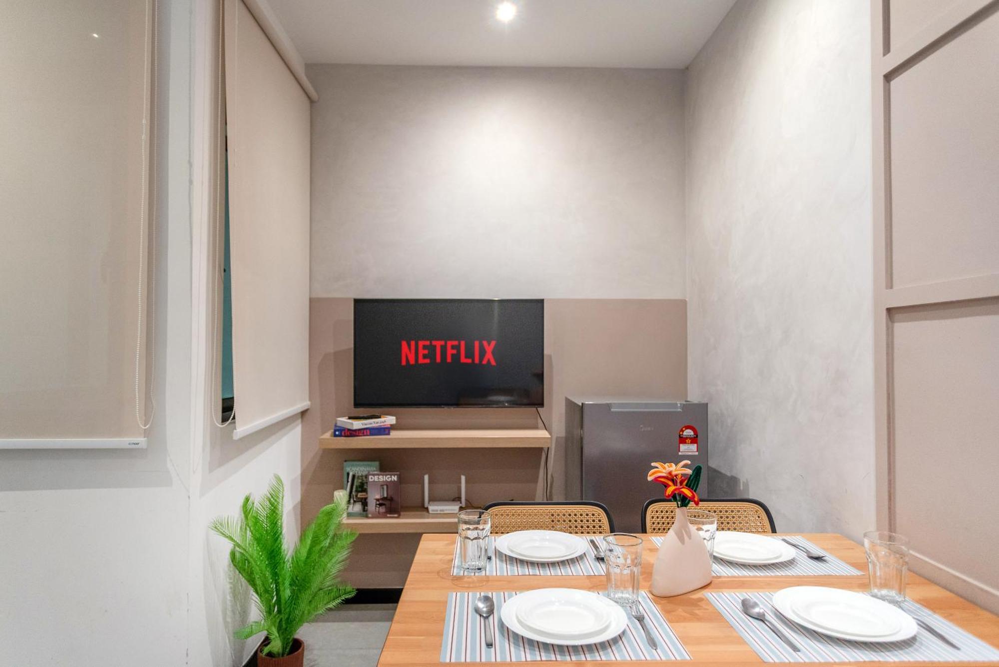 Neu Ampang Near Lrt Jelatek Kuala Lumpur