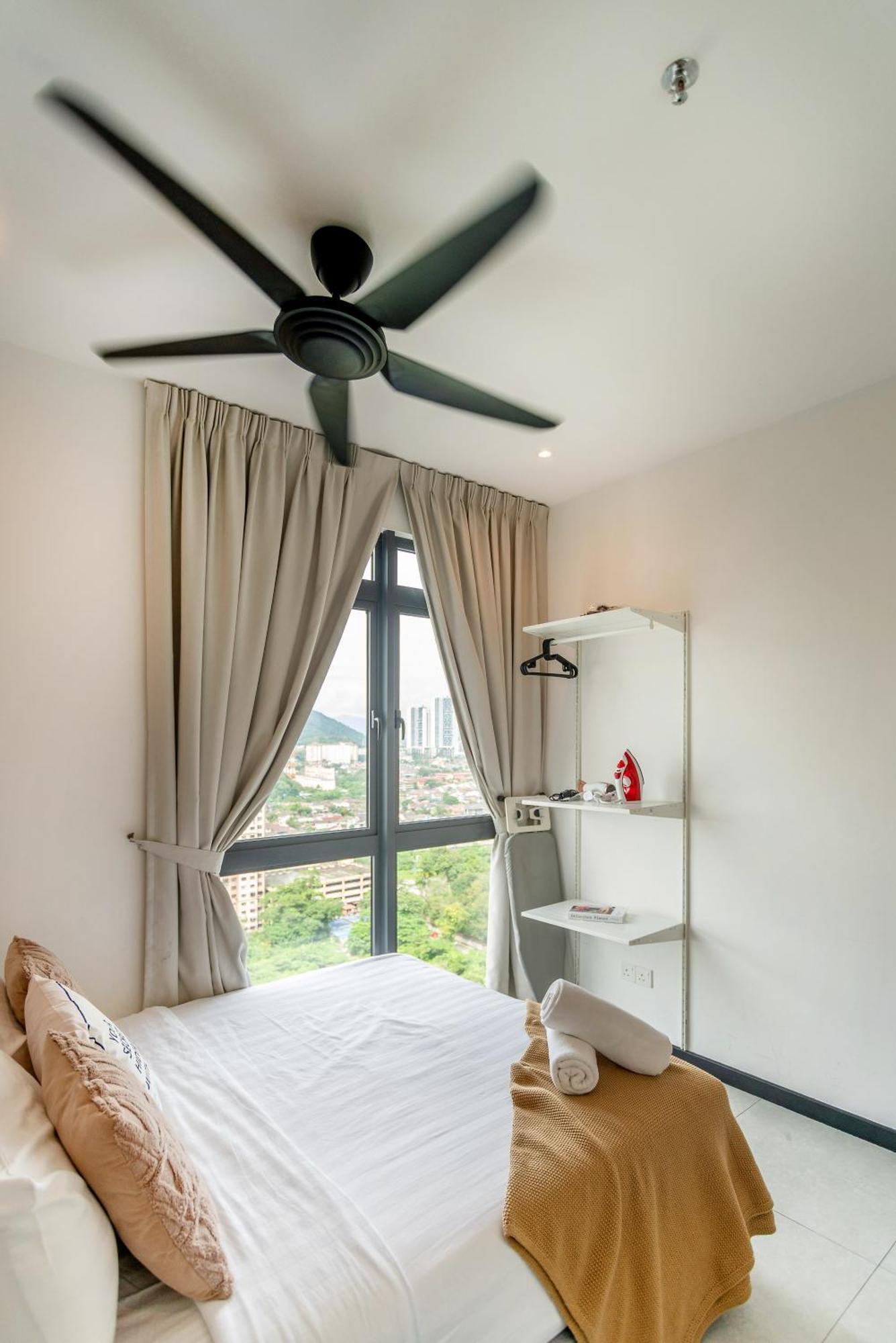 Neu Ampang Near Lrt Jelatek * Kuala Lumpur